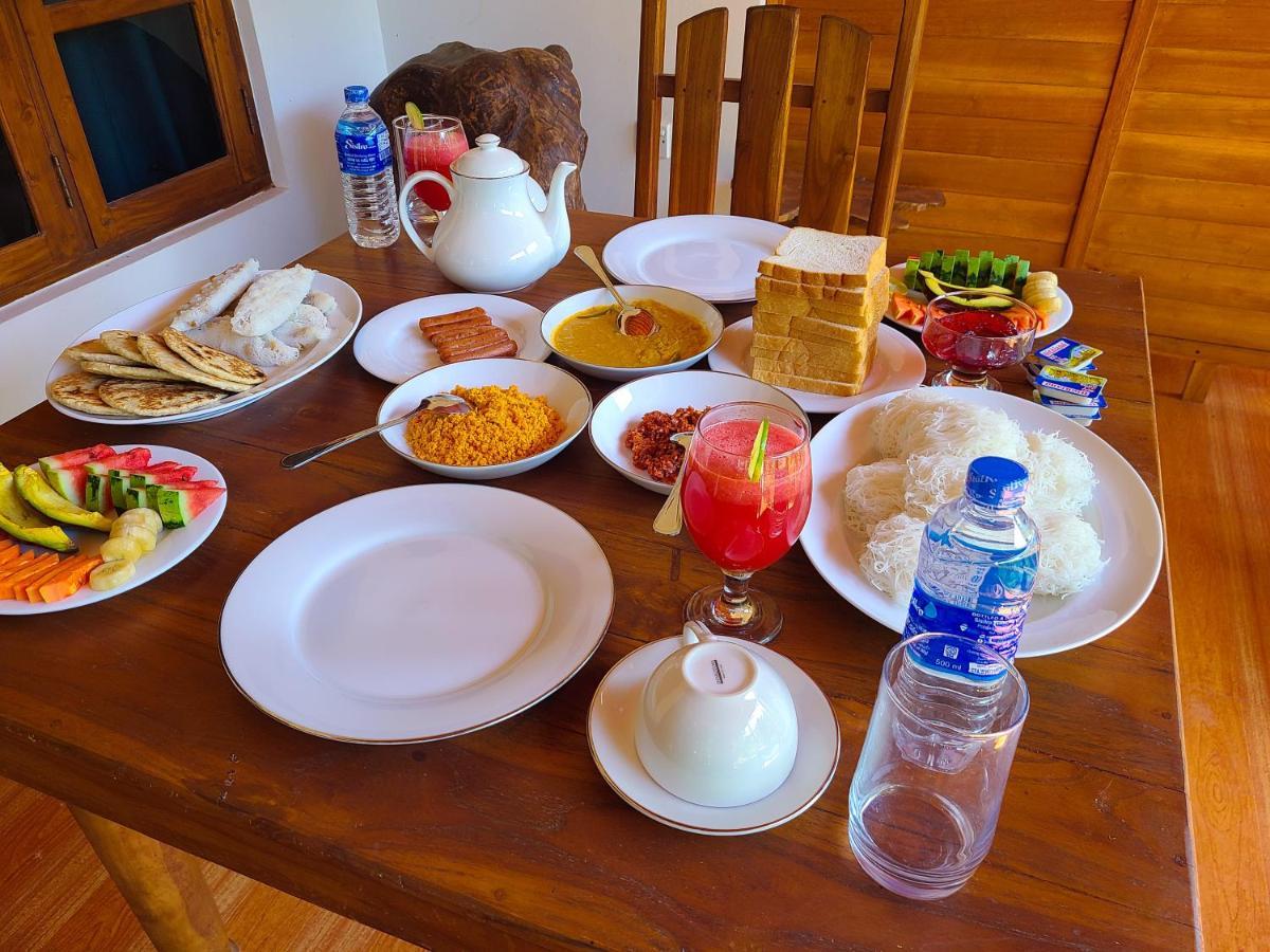 Woodholic Homestay Σιγκιρίγια Εξωτερικό φωτογραφία