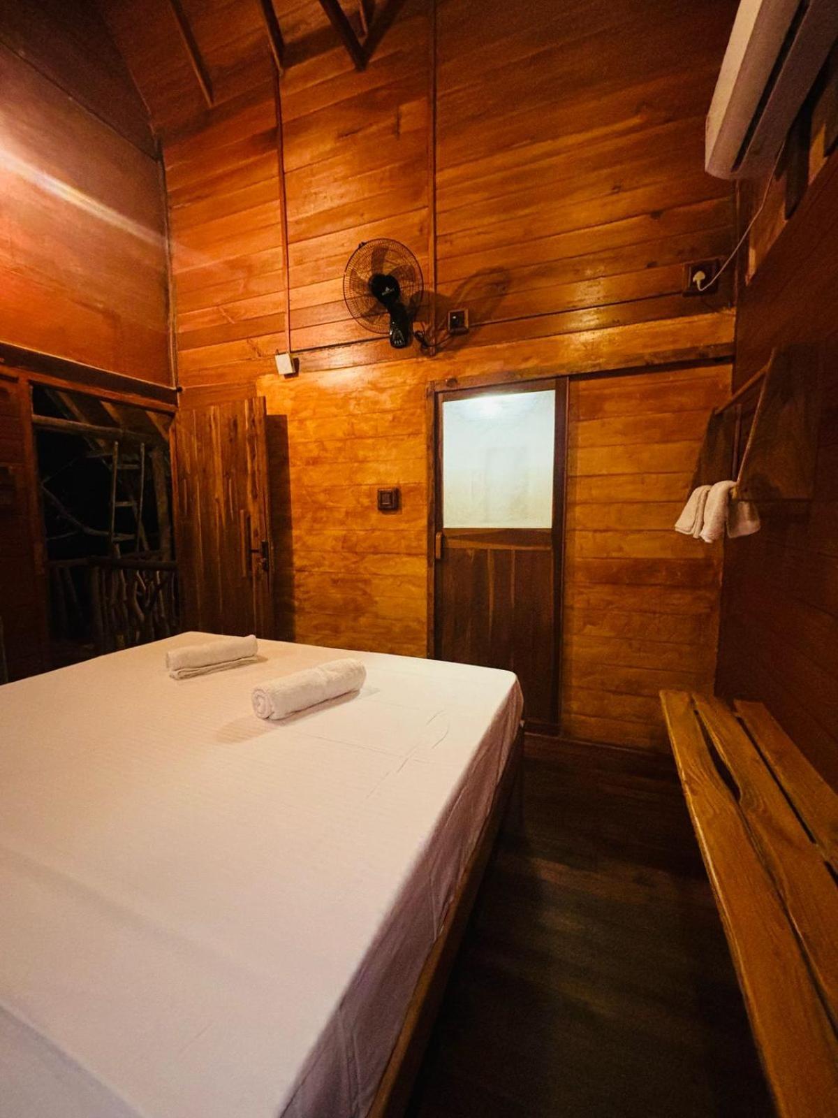 Woodholic Homestay Σιγκιρίγια Εξωτερικό φωτογραφία